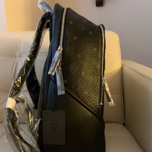 NWT MCM Large Leather Logo Backpack - Picture 13 of 16